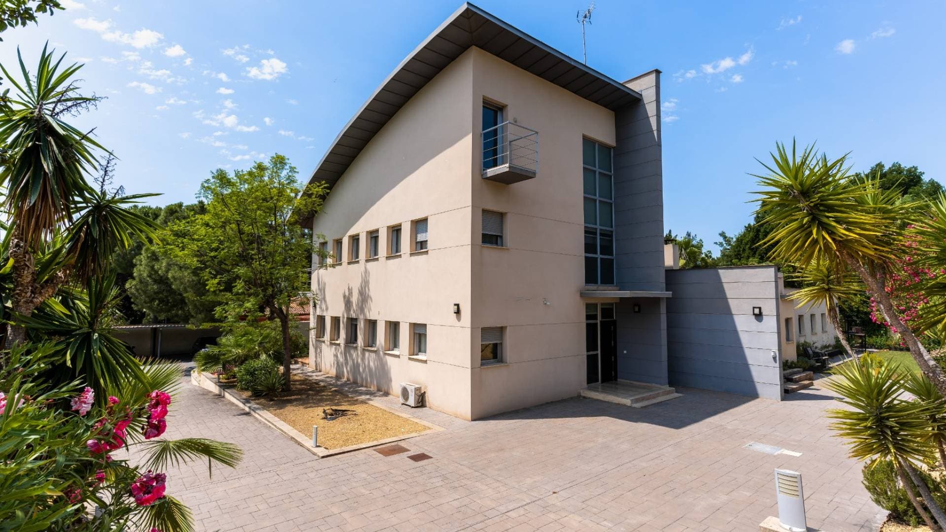 Vista completa de la casa